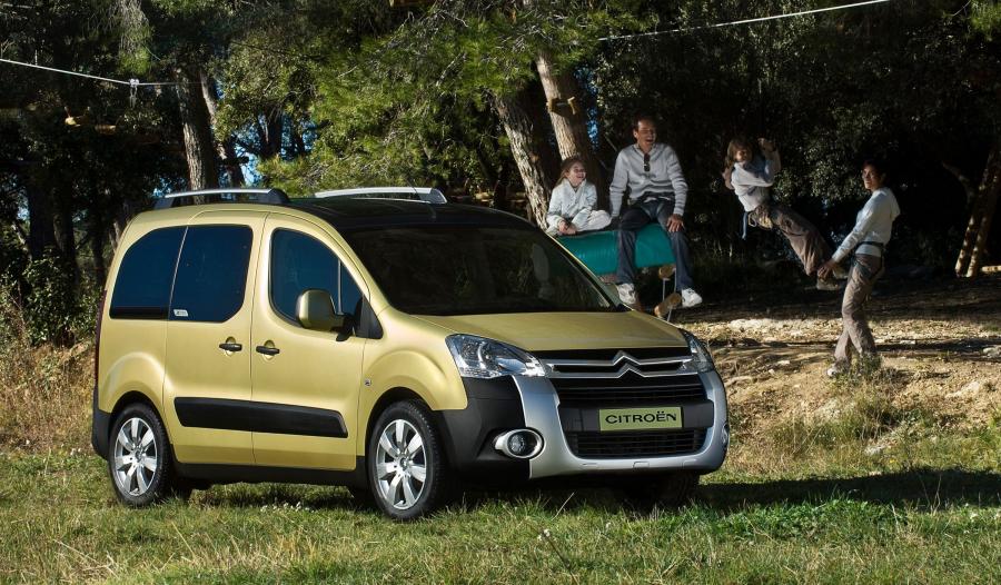  Citroen Berlingo 2009 года  (фото 71 из 72)